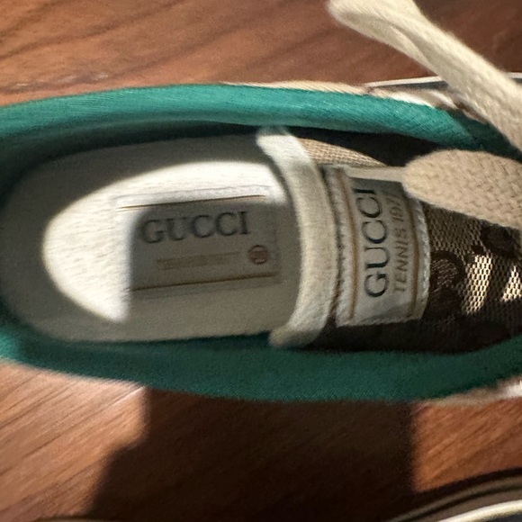 Gucci sneakers! - Picture 3 of 9